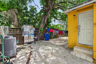 1925 NW 85th St, Miami, FL 33147 - Photo 20