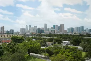 1350 NW 8th Ct, Miami, FL 33136 - Photo 34