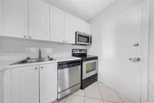 1455 N Treasure Dr, North Bay Village, FL 33141 - Photo 18