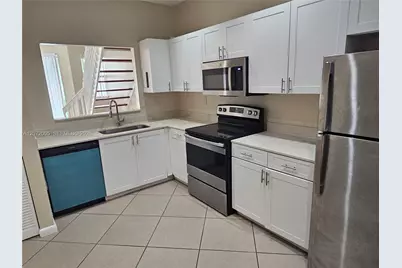 3860 Tree Tops Rd, Cooper City, FL 33026 - Photo 4