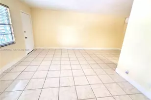 251 SW 132nd Way, Pembroke Pines, FL 33027 - Photo 10