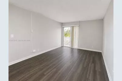 4550 NW 9th St #512E, Miami, FL 33126 - Photo 4