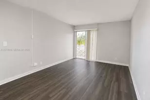 4550 NW 9th St, Miami, FL 33126 - Photo 4