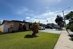11450 NW 30th Pl, Sunrise, FL 33323 - Photo 2