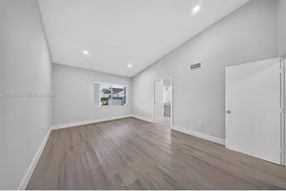 6637 NW 181st Ln, Hialeah, FL 33015 - Photo 30