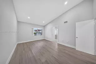 6637 NW 181st Ln, Hialeah, FL 33015 - Photo 30