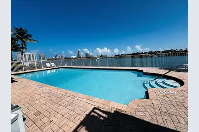 950 Bay Dr #6, Miami Beach, FL 33141 - Photo 2