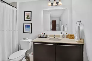1900 N Bayshore Dr, Miami, FL 33132 - Photo 22