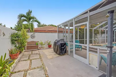 15431 SW 177th Ter, Miami, FL 33187 - Photo 26