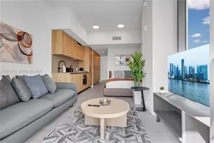 121 NE 5th St, Miami, FL 33132 - Photo 2