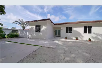 10245 SW 212th St, Cutler Bay, FL 33189 - Photo 4