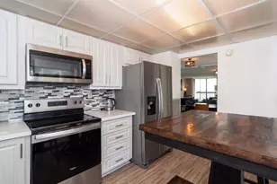2333 Brickell Ave, Miami, FL 33129 - Photo 14