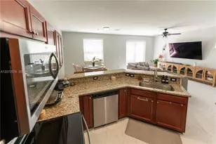 23487 SW 113th Ave, Homestead, FL 33032 - Photo 8