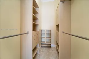 19900 E Country Club Dr, Aventura, FL 33180 - Photo 6