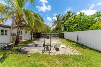 18725 SW 218th St, Miami, FL 33170 - Photo 42