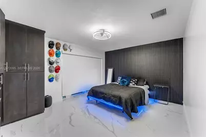 18725 SW 218th St, Miami, FL 33170 - Photo 22