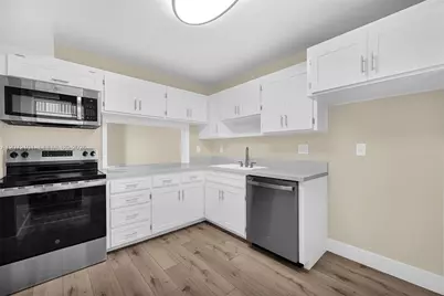 215 SE 3rd Ave #206B, Hallandale Beach, FL 33009 - Photo 12