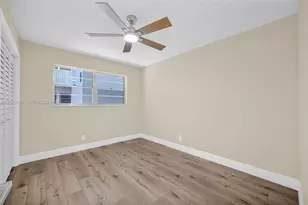 215 SE 3rd Ave, Hallandale Beach, FL 33009 - Photo 14