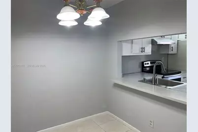 2711 NW 104th Ave #404, Sunrise, FL 33322 - Photo 6