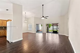 10425 NW 9th Manor, Coral Springs, FL 33071 - Photo 8