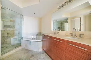 2681 N Flamingo Rd, Sunrise, FL 33323 - Photo 8