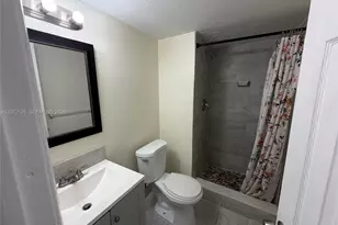 241 SE 9th Ave, Pompano Beach, FL 33060 - Photo 12