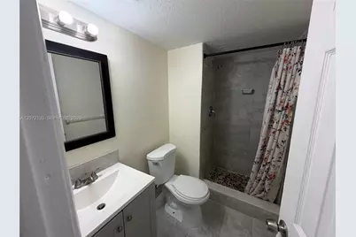 241 SE 9th Ave #109, Pompano Beach, FL 33060 - Photo 12