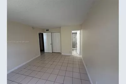 241 SE 9th Ave #109, Pompano Beach, FL 33060 - Photo 10