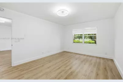 300 SW 130th Ter #110B, Pembroke Pines, FL 33027 - Photo 20