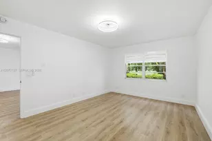 300 SW 130th Terrace, Pembroke Pines, FL 33027 - Photo 20