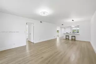 300 SW 130th Terrace, Pembroke Pines, FL 33027 - Photo 14