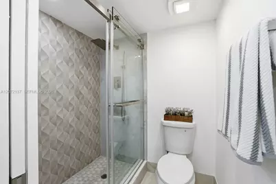 300 SW 130th Ter #110B, Pembroke Pines, FL 33027 - Photo 8