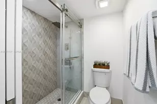 300 SW 130th Terrace, Pembroke Pines, FL 33027 - Photo 8