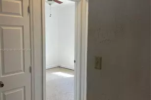 143 SW 22nd Terrace, Fort Lauderdale, FL 33312 - Photo 10