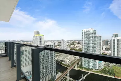 88 SW 7th St #3412, Miami, FL 33130 - Photo 32