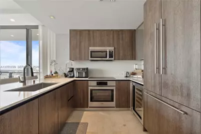 88 SW 7th St #3412, Miami, FL 33130 - Photo 12