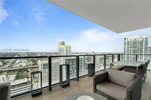88 SW 7th St, Miami, FL 33130 - Photo 2