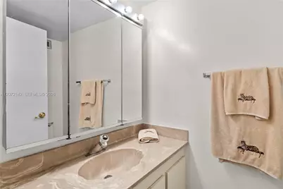 2500 Parkview Dr #1004, Hallandale Beach, FL 33009 - Photo 18