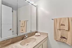 2500 Parkview Dr, Hallandale Beach, FL 33009 - Photo 18