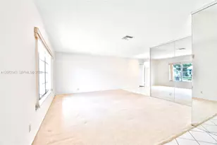 7102 NW 71st St, Tamarac, FL 33321 - Photo 6