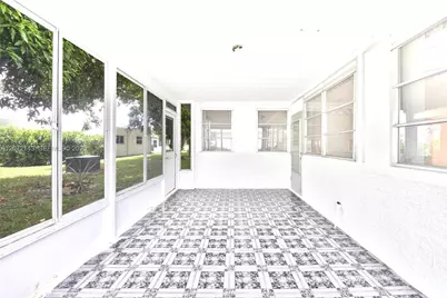 7102 NW 71st St, Tamarac, FL 33321 - Photo 22