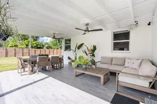 10650 NE 11th Ct, Miami Shores, FL 33138 - Photo 22