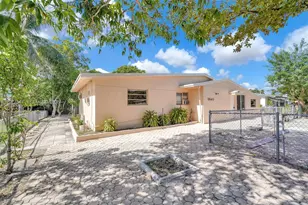 3840 SW 31st Ct, West Park, FL 33023 - Photo 8