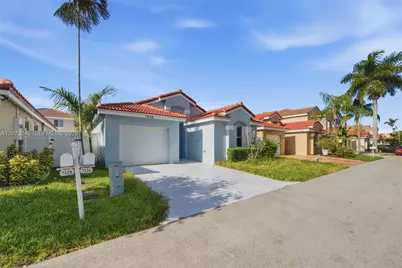 7336 Granada Way, Margate, FL 33063 - Photo 2
