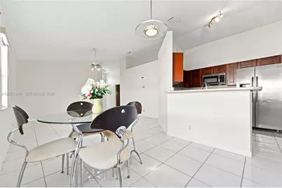 7336 Granada Way, Margate, FL 33063 - Photo 10
