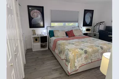 900 NE 12th Ave #302, Hallandale Beach, FL 33009 - Photo 14