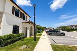 23060 SW 99th Ct, Cutler Bay, FL 33190 - Photo 2