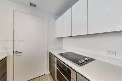 1100 S Miami Ave #1008, Miami, FL 33130 - Photo 6