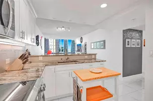1351 NE Miami Gardens Dr, Miami, FL 33179 - Photo 4