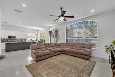 7654 NW 21st Dr, Pembroke Pines, FL 33024 - Photo 14